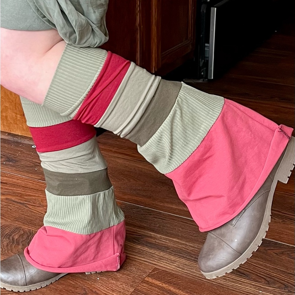 Leg Warmers- muted Colorblock Sage and rose - Picture 8 of 13